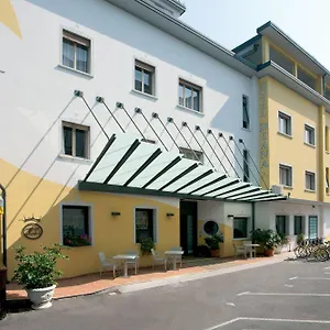 vizitați hotelul